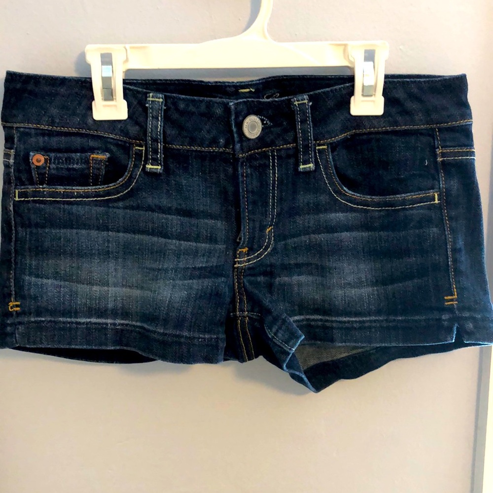 Woman’s American Eagle Jeans Shorts - Size 6